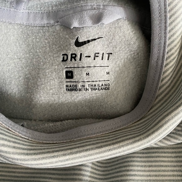 Nike pullover sweatshirt - Picture 7 of 7